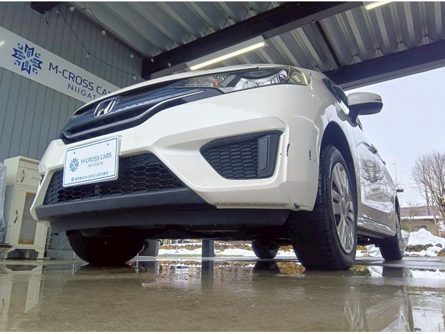 フィット 13G・Fパッケージ 4WD★純正ワンセグナビ★ETC★バックカメラ★ステアリングリモコン★ホンダセンシング★HDMI★USB電源★ホンダホイールキャップ★ミラーウィンカー★プッシュスタート(14枚目)