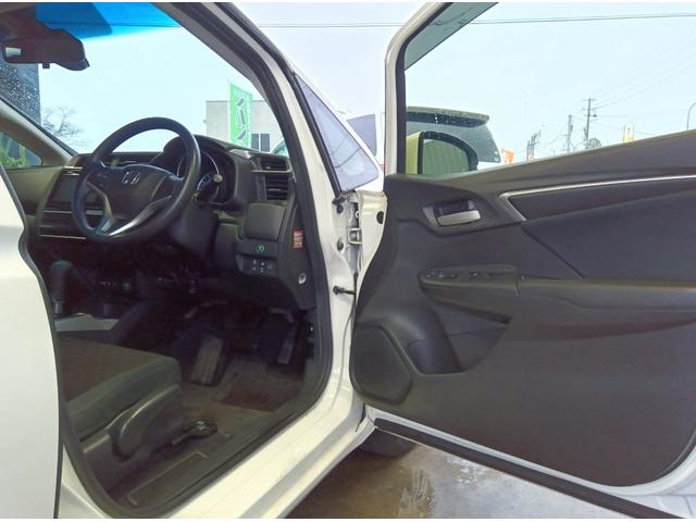 フィット 13G・Fパッケージ 4WD★純正ワンセグナビ★ETC★バックカメラ★ステアリングリモコン★ホンダセンシング★HDMI★USB電源★ホンダホイールキャップ★ミラーウィンカー★プッシュスタート(46枚目)