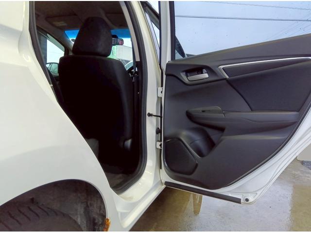 フィット 13G・Fパッケージ 4WD★純正ワンセグナビ★ETC★バックカメラ★ステアリングリモコン★ホンダセンシング★HDMI★USB電源★ホンダホイールキャップ★ミラーウィンカー★プッシュスタート(49枚目)