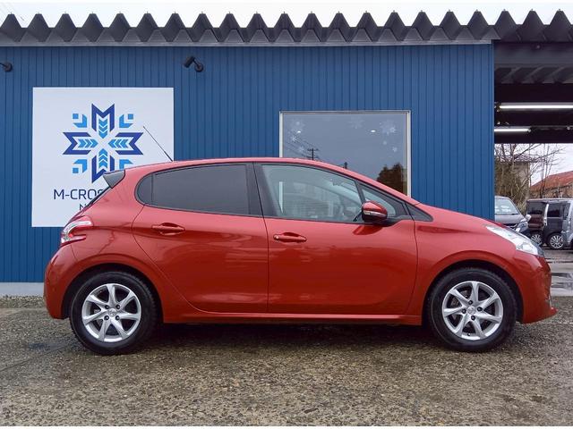 ２０８ プレミアム　２ＷＤ★純正ディスプレイラジオ★ＥＴＣ★ステアリングリモコン★パドルシフト★スポーツシフト★ＥＣＯモード★ヘッドライトレベライザー★純正ＡＷ★Ａ／Ｃ（14枚目）