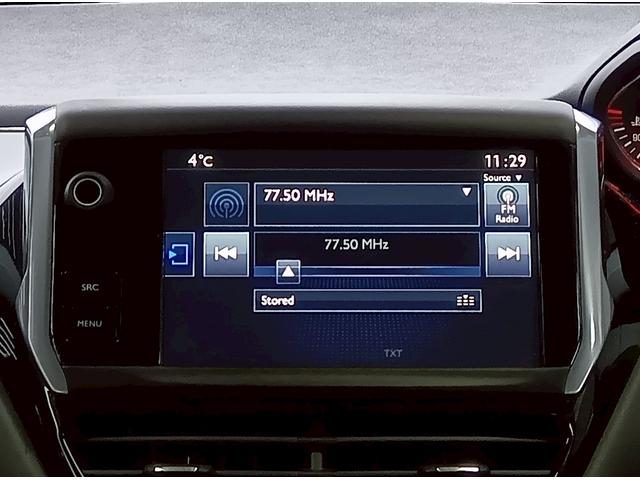 ２０８ プレミアム　２ＷＤ★純正ディスプレイラジオ★ＥＴＣ★ステアリングリモコン★パドルシフト★スポーツシフト★ＥＣＯモード★ヘッドライトレベライザー★純正ＡＷ★Ａ／Ｃ（72枚目）