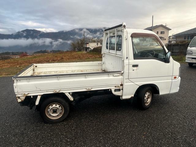 サンバートラック ＴＣ　正規ＡＡ仕入れ★第三者機関査定済み★修復歴なし★車検２年★法定整備★エアコン★パワステ★４ＷＤ★マニュアル★飛び石新品フロントガラス★（10枚目）