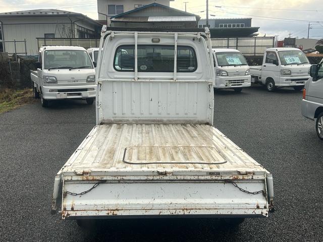 サンバートラック ＴＣ　正規ＡＡ仕入れ★第三者機関査定済み★修復歴なし★車検２年★法定整備★エアコン★パワステ★４ＷＤ★マニュアル★飛び石新品フロントガラス★（15枚目）