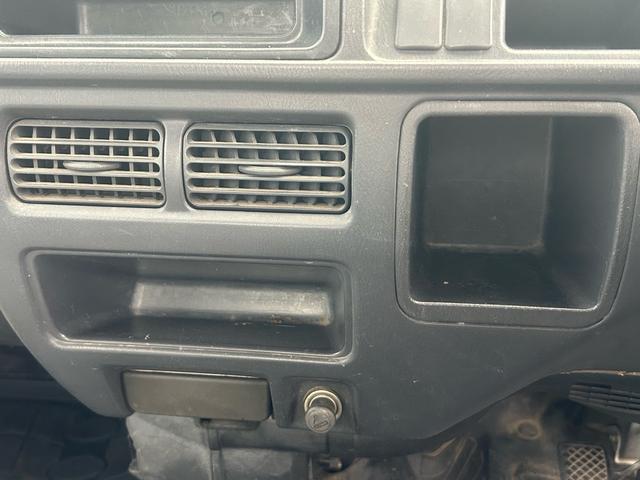 サンバートラック ＴＣ　正規ＡＡ仕入れ★第三者機関査定済み★修復歴なし★車検２年★法定整備★エアコン★パワステ★４ＷＤ★マニュアル★飛び石新品フロントガラス★（25枚目）