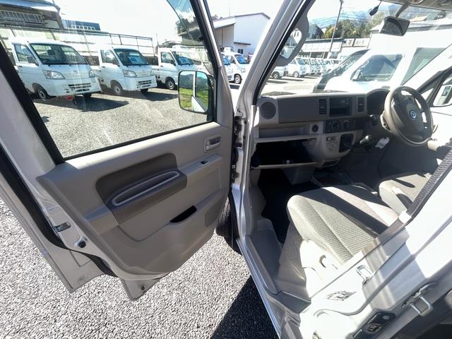 スクラム PC 正規AA仕入れ★第三者機関査定済み★実走行★修復歴なし★マニュアル★4Wd★プライバシーガラス★ETC★キーレス★パワーウィンド―★車検R8年2月まで★黒ナンバー取得★即納車★(17枚目)