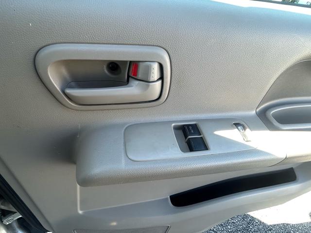 スクラム PC 正規AA仕入れ★第三者機関査定済み★実走行★修復歴なし★マニュアル★4Wd★プライバシーガラス★ETC★キーレス★パワーウィンド―★車検R8年2月まで★黒ナンバー取得★即納車★(31枚目)