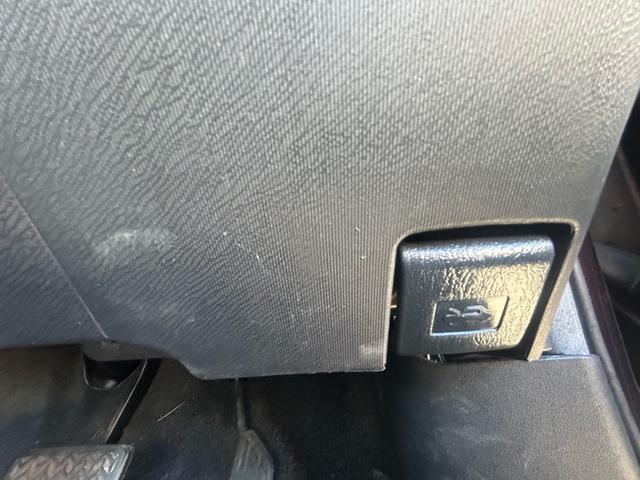 アクア S ★中期アクア★燃費の良さを体験してください★実走行済み★人気急上昇中★記録簿お付けいたします★車検R8/9月★(25枚目)