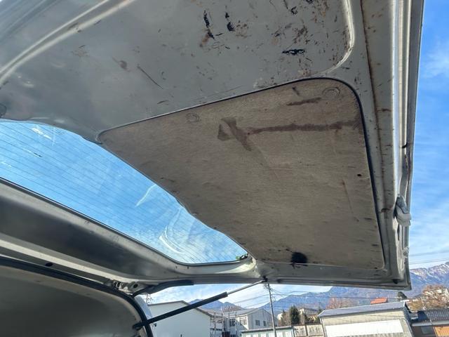 ＮＶ１００クリッパーバン ＤＸ　正規ＡＡ仕入れ★第三者機関査定済み★実走行★車検２年★法定整備★４ＷＤ★マニュアル★ハイルーフ★黒ナンバー取得もお任せください★エアバック★（21枚目）