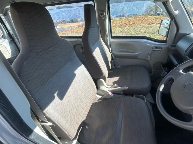 ＮＶ１００クリッパーバン ＤＸ　正規ＡＡ仕入れ★第三者機関査定済み★実走行★車検２年★法定整備★４ＷＤ★マニュアル★ハイルーフ★黒ナンバー取得もお任せください★エアバック★（39枚目）