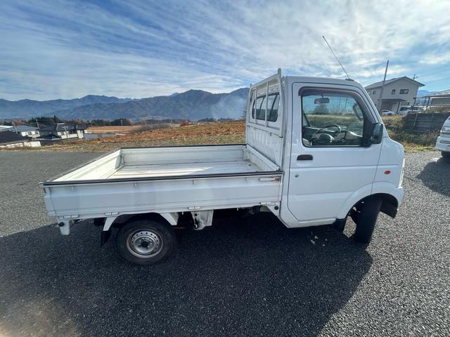 キャリイトラック ＫＣ　距離若★４ＷＤ★軽トラ軽バン在庫仕入れ強化中★エアコン、パワステ無★（11枚目）