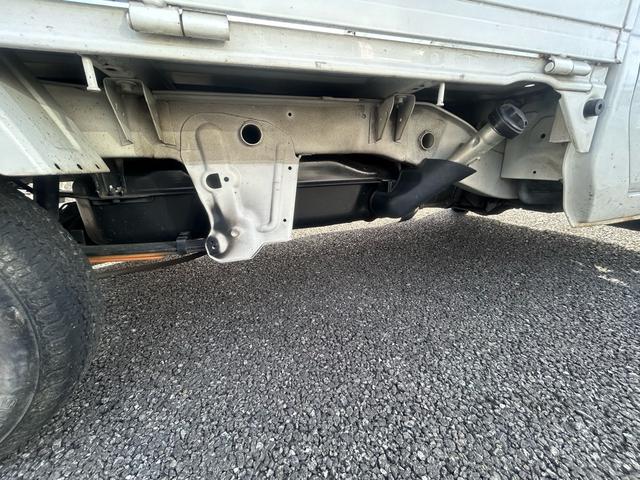 キャリイトラック ＫＣ　距離若★４ＷＤ★軽トラ軽バン在庫仕入れ強化中★エアコン、パワステ無★（12枚目）