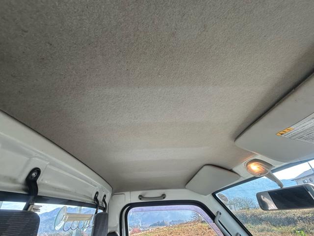 キャリイトラック ＫＣ　距離若★４ＷＤ★軽トラ軽バン在庫仕入れ強化中★エアコン、パワステ無★（28枚目）