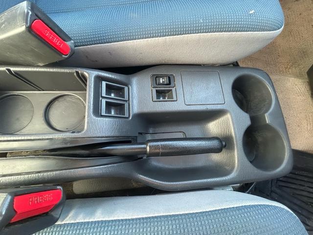 サンバートラック ＴＣ　正規ＡＡ仕入れ★第三者機関査定済み★実走行★車検Ｒ８年７月★即納車★エアコン★パワステ★４Ｗｄ★希少オートマ★軽トラ・軽箱専門店★在庫台数２００台以上★サブスク・レンタルもＤ－ＡＵＴＯ★（34枚目）