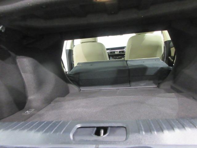 ＩＳ ＩＳ３００ｈ　バージョンＬ　４ＷＤ　ＬＥＤヘッドライト　サンルーフ　純正ＳＤナビ　フルセグＴＶ　ＣＤ／ＤＶＤ再生　Ｂｌｕｅｔｏｏｔｈ／ＵＳＢ接続　本革シート　ＥＴＣ２．０　ドライブレコーダー　シートヒーター（48枚目）