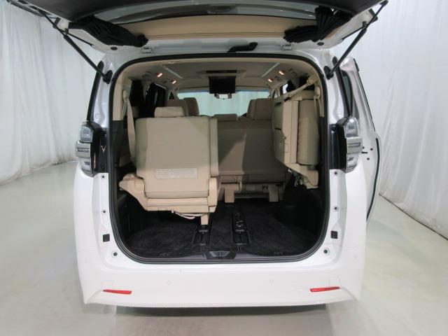 ヴェルファイアハイブリッド Ｘ　８人乗り　４ＷＤ　ＬＥＤヘッドライト　両側電動スライドドア　純正ＳＤナビ　フルセグＴＶ　ＣＤ／ＤＶＤ再生　後席モニター　バックモニター　ＥＴＣ２．０　ドライブレコーダー（44枚目）