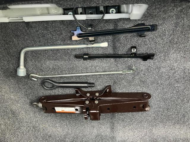 ヴォクシー ZS 煌II 10,5インチ純正ナビ フルセグTV 後席モニター ETC 前後ドライブレコーダー 両側パワースライドドア バックガイドモニター 16インチ純正アルミホイール クルーズコントローラー(55枚目)