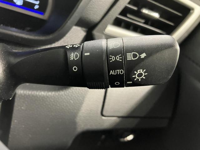 ルーミー カスタムＧ　４ＷＤ　ＬＥＤヘッドライト　社外ＳＤナビ　ワンセグＴＶ　ＣＤ再生　ＳＤカード　全周囲カメラ　両側電動スライドドア　クルーズコントロール　　純正１４インチアルミ　社外アルミスタッドレスタイヤセット（21枚目）