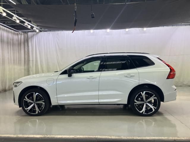 XC60 リチャージアルティメトT6AWDプラグインハイブリド AWD ディスプレイオーディオ Bluetooth接続 AppleCarPlayAndroidAuto 全周囲カメラ サンルーフ 本革シート シートクーラー ETC ドライブレコーダー 電動バックドア(9枚目)