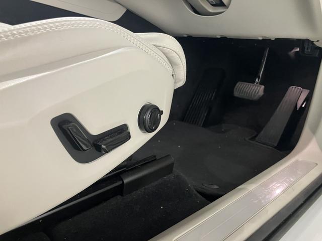 XC60 リチャージアルティメトT6AWDプラグインハイブリド AWD ディスプレイオーディオ Bluetooth接続 AppleCarPlayAndroidAuto 全周囲カメラ サンルーフ 本革シート シートクーラー ETC ドライブレコーダー 電動バックドア(36枚目)