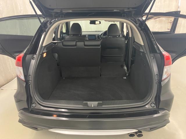 ヴェゼル ハイブリッドＺ　ＬＥＤヘッドライト　純正ＳＤナビ　フルセグＴＶ　ＣＤ／ＤＶＤ再生　Ｂｌｕｅｔｏｏｔｈ／ＵＳＢ接続　バックモニター　ＥＴＣ　無限フルエアロ１８インチアルミ　スマートキー（35枚目）