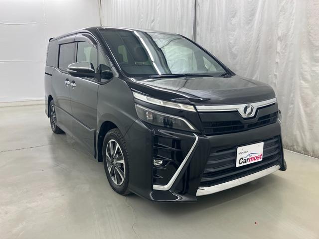 ボディーカラーはブラック、カラーナンバーは２０２です。