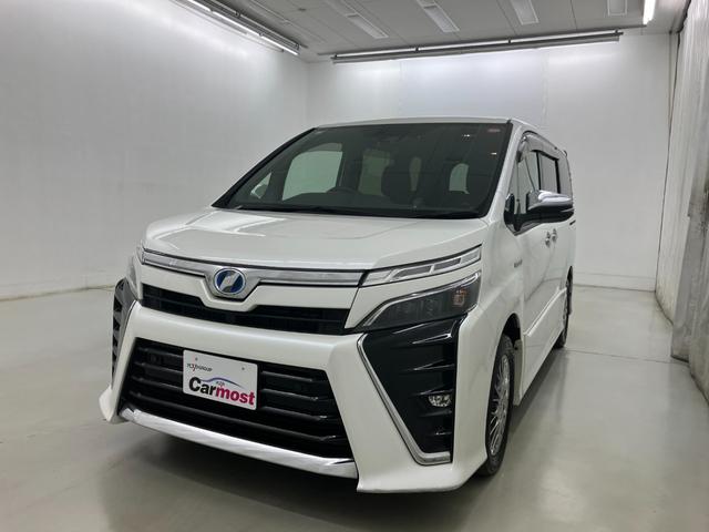 ヴォクシー ハイブリッドＺＳ　煌ＩＩ　ＬＥＤヘッドライト　純正ＳＤナビ　フルセグＴＶ　ＣＤ／ＤＶＤ再生　ＷｉＦｉ接続　　　Ｂｌｕｅｔｏｏｔｈ接続　両側電動スライドドア　バックモニター　ＥＴＣ　ドライブレコーダー　純正１５インチアルミ（2枚目）