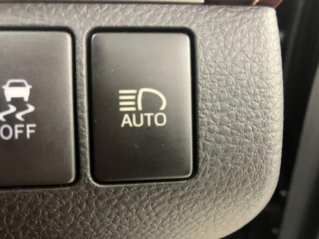 ハリアー プレミアム LEDヘッドライト 社外SDナビ 後席モニター フルセグTV CD/DVD再生 Bluetooth接続 電動バックドア ETC ドライブレコーダー 純正18インチアルミ(23枚目)