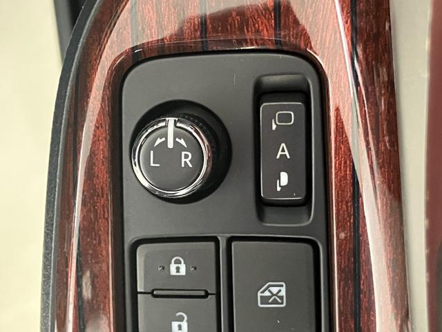 ハリアー プレミアム LEDヘッドライト 社外SDナビ 後席モニター フルセグTV CD/DVD再生 Bluetooth接続 電動バックドア ETC ドライブレコーダー 純正18インチアルミ(34枚目)