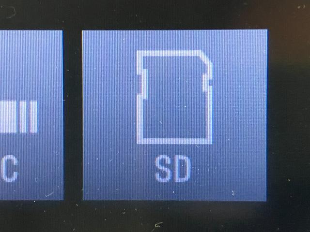 プリウス A LEDヘッドライト 純正SDナビ フルセグTV CD/DVD再生 Bluetooth接続 バックモニター ETC ドライブレコーダー スマートキー 純正15インチアルミ(17枚目)