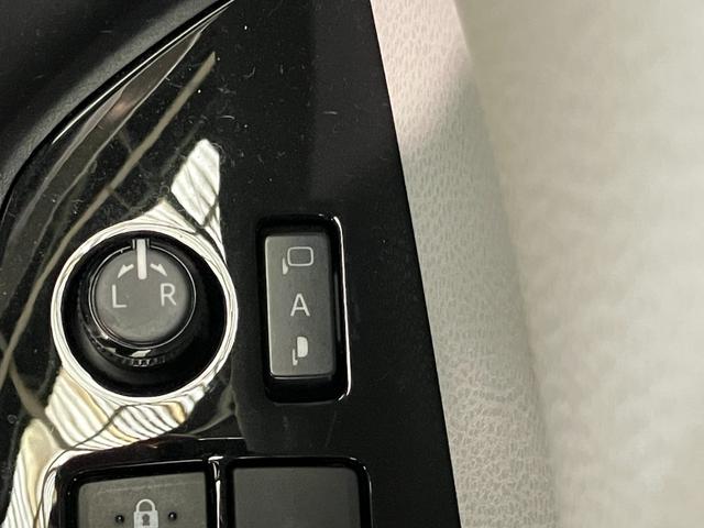 プリウス A LEDヘッドライト 純正SDナビ フルセグTV CD/DVD再生 Bluetooth接続 バックモニター ETC ドライブレコーダー スマートキー 純正15インチアルミ(35枚目)
