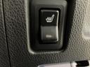 運転席にシートヒーターが付いてます。冬の寒いときでも直ぐにポカポカ。