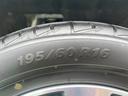 タイヤのサイズは195/60R16です。