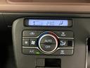 オートエアコン付きです。設定した温度に常に保ってくれます。快適なドライブをお楽しみください。
