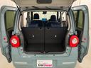 ラゲッジルームです。広々としており沢山の荷物を載せられます。また、セダンと違い間口が低いので荷物の載せ降ろしも楽ですよ。