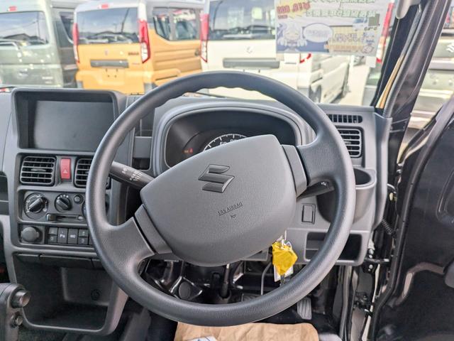 スーパーキャリイ Ｘリミテッド　４ＷＤ　届出済未使用車　軽トラック　オートマ　衝突被害軽減システム　クリアランスソナー　レーンアシスト　アイドリングストップ　横滑り防止　エアコン（7枚目）