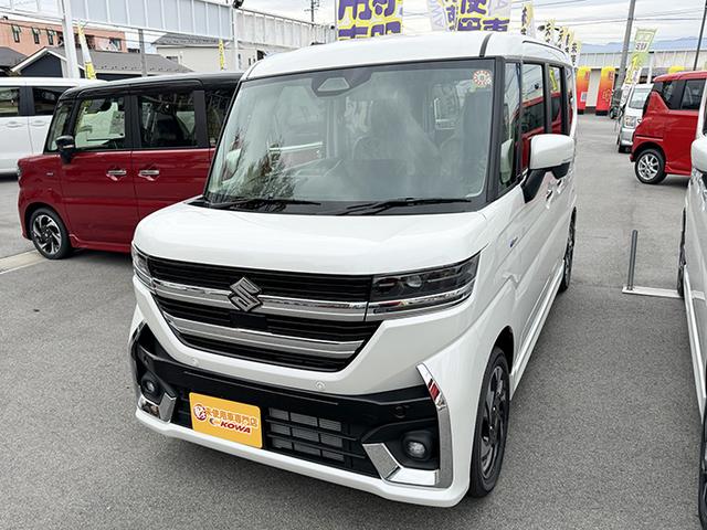 スペーシアカスタム ハイブリッドＸＳターボ　４ＷＤ　届出済未使用車　両側スライドドア　クリアランスソナー　クルーズコントロール　衝突被害軽減システム　ＬＥＤヘッドランプ　スマートキー　アイドリングストップ　シートヒーター　ベンチシート　ＣＶＴ（2枚目）