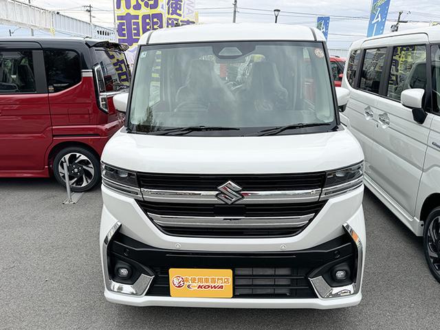 スペーシアカスタム ハイブリッドＸＳターボ　４ＷＤ　届出済未使用車　両側スライドドア　クリアランスソナー　クルーズコントロール　衝突被害軽減システム　ＬＥＤヘッドランプ　スマートキー　アイドリングストップ　シートヒーター　ベンチシート　ＣＶＴ（3枚目）