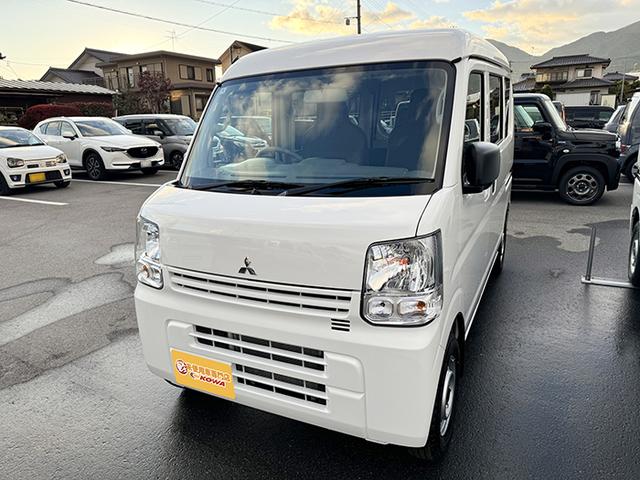 ミニキャブバン Ｅ　４ＷＤ　ＭＴ　両側スライドドア　エアコン　パワーステアリング　運転席エアバッグ　助手席エアバッグ（4枚目）