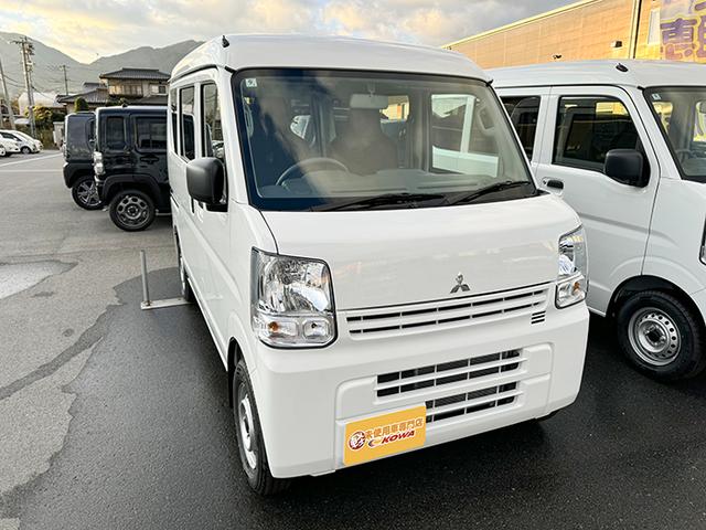 ミニキャブバン Ｅ　４ＷＤ　ＭＴ　両側スライドドア　エアコン　パワーステアリング　運転席エアバッグ　助手席エアバッグ（6枚目）