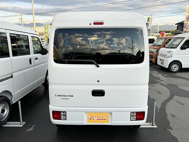 ミニキャブバン Ｅ　４ＷＤ　ＭＴ　両側スライドドア　エアコン　パワーステアリング　運転席エアバッグ　助手席エアバッグ（7枚目）