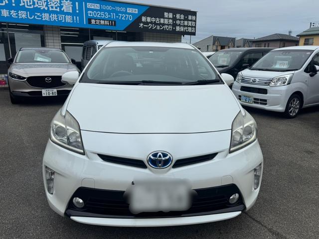 プリウス Ｓ　純正ナビ　バックカメラ　Ｂｌｕｅｔｏｏｔｈ接続　ＥＴＣ　ＨＩＤヘッドライト　フォグライト　スマートキー　禁煙車　オートライト　オートエアコン　ワンセグ（2枚目）