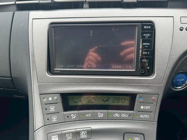 プリウス Ｓ　純正ナビ　バックカメラ　Ｂｌｕｅｔｏｏｔｈ接続　ＥＴＣ　ＨＩＤヘッドライト　フォグライト　スマートキー　禁煙車　オートライト　オートエアコン　ワンセグ（41枚目）