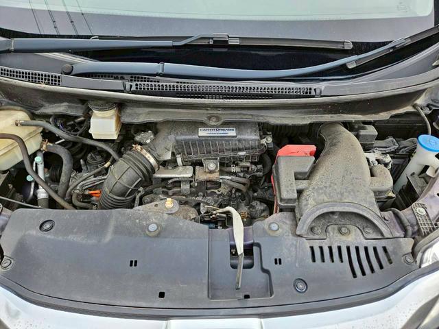 ステップワゴンスパーダ スパーダアドバンスパッケージα ホンダセンシング 両側電動スライドドア クルコン フリップダウンモニター 純正ナビ バックカメラ Bluetooth接続 フルセグTV ETC LEDヘッドライト 車線逸脱警報 禁煙車 フォグライト(9枚目)