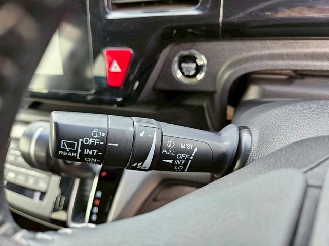 ステップワゴンスパーダ スパーダアドバンスパッケージα ホンダセンシング 両側電動スライドドア クルコン フリップダウンモニター 純正ナビ バックカメラ Bluetooth接続 フルセグTV ETC LEDヘッドライト 車線逸脱警報 禁煙車 フォグライト(34枚目)