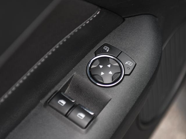 マスタング 　エコブースト　６Ｍ／Ｔ（17枚目）