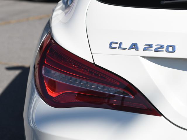 ＣＬＡクラス シューティングブレーク ＣＬＡ２２０　４マチック　シューティングブレーク　ＣＬＡ２２０　４マチック　シューティングブレーク　禁煙車　４ＷＤ　スマートキー　クルーズコントロール　シートＨ　パワートランク　リアビューカメラ　レーダーセーフ　ＬＥＤ　Ｂｌｕｅｔｏｏｔｈ　ＤＶＤ再生（18枚目）