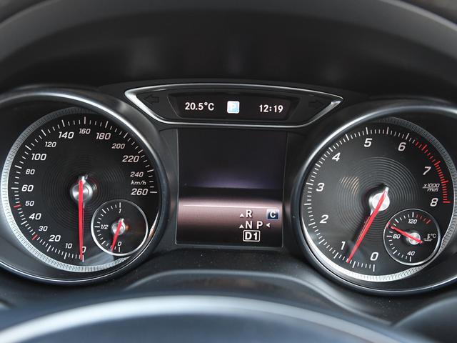 ＣＬＡクラス シューティングブレーク ＣＬＡ２２０　４マチック　シューティングブレーク　ＣＬＡ２２０　４マチック　シューティングブレーク　禁煙車　４ＷＤ　スマートキー　クルーズコントロール　シートＨ　パワートランク　リアビューカメラ　レーダーセーフ　ＬＥＤ　Ｂｌｕｅｔｏｏｔｈ　ＤＶＤ再生（42枚目）