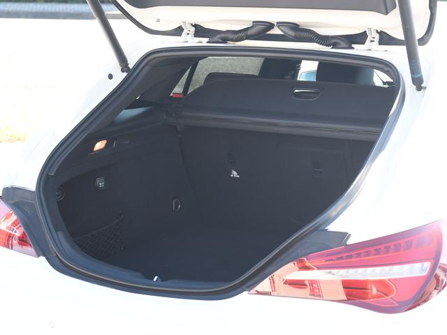 ＣＬＡクラス シューティングブレーク ＣＬＡ２２０　４マチック　シューティングブレーク　ＣＬＡ２２０　４マチック　シューティングブレーク　禁煙車　４ＷＤ　スマートキー　クルーズコントロール　シートＨ　パワートランク　リアビューカメラ　レーダーセーフ　ＬＥＤ　Ｂｌｕｅｔｏｏｔｈ　ＤＶＤ再生（67枚目）