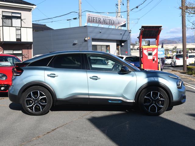 Ｅ－Ｃ４ シャイン　シャイン　ＡＣＣ　　ＨＵＤ　パワーシート　コーナーセンサー　シートヒーター　禁煙車　スマートキー　バックモニター　パノラマサンルーフ　ワンオーナ　ＬＥＤヘッドライト　ブルーアイスランド　冬タイヤ付（4枚目）