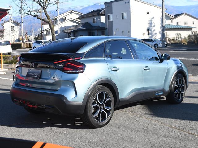 Ｅ－Ｃ４ シャイン　シャイン　ＡＣＣ　　ＨＵＤ　パワーシート　コーナーセンサー　シートヒーター　禁煙車　スマートキー　バックモニター　パノラマサンルーフ　ワンオーナ　ＬＥＤヘッドライト　ブルーアイスランド　冬タイヤ付（5枚目）